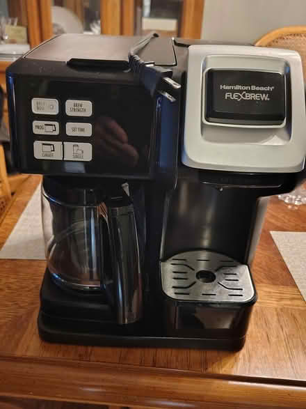 Photo of free Combo coffee pot and k cup (Point Pleasant) #1