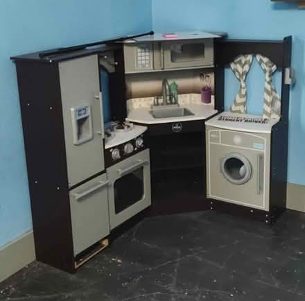 Photo of free Child wooden play kitchen (Hilltop S 16th and Ainsworth) #2