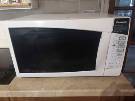 Photo of free Microwave (West End Woking) #1