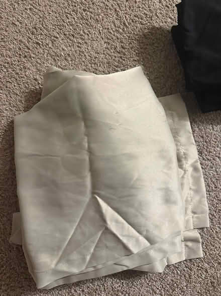 Photo of free Christmas stuff/blankets/shoes (Baltimore) #3