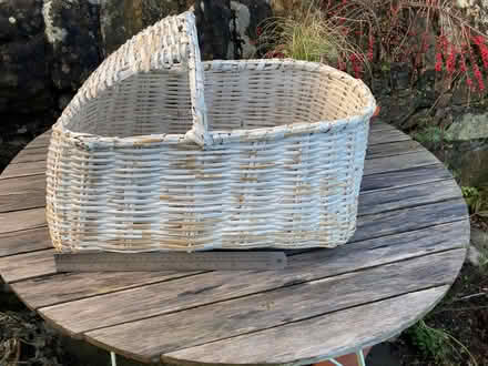 Photo of free Dolls bed (KY15 Freuchie) #1