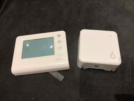 Photo of free Hive thermostat and receiver (SE26) #1
