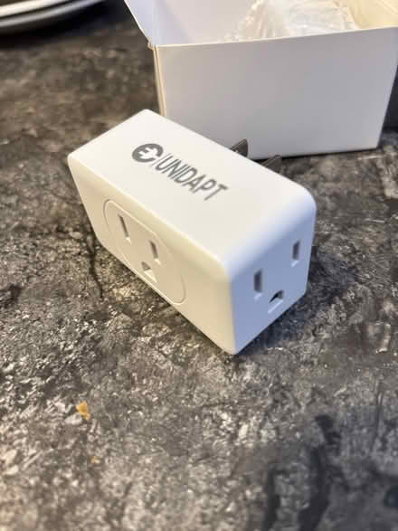 Photo of free Multi plug outlet extender (Drexel Hill) #1