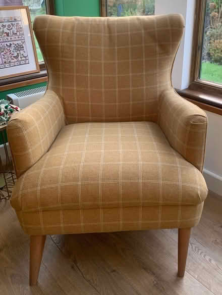 Photo of free Armchair (World's End RH15) #1