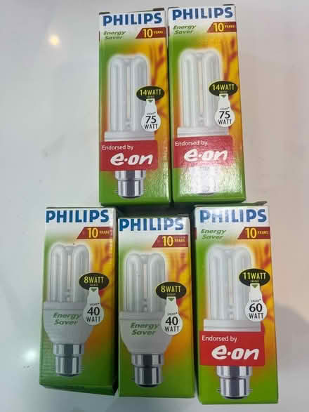 Photo of free Philips energy saving light bulbs (Lavender Hill SW11) #1