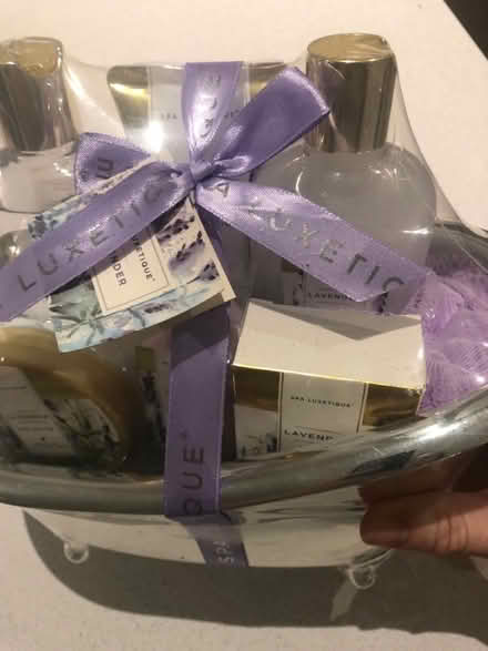 Photo of free Toiletry gift set (Hoddesdon EN11) #3