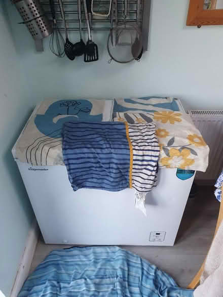 Photo of free 5 Cushion covers (Welling DA16) #1