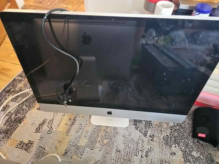 Photo of free 2 mac pc (Headington OX3) #3