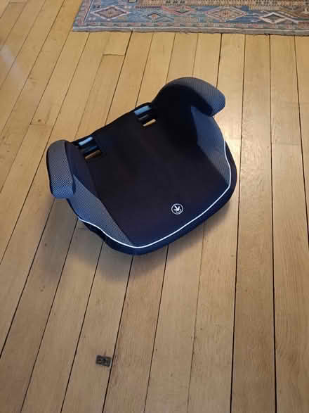 Photo of free Child booster seat (Chesterton Road CB4) #2