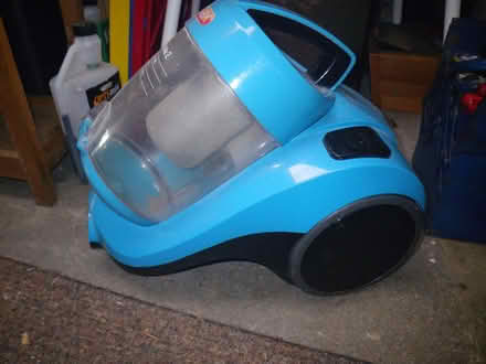 Photo of free Vax Astrata 2 bagless vacuum cleaner (Minster Lovell OX29) #2