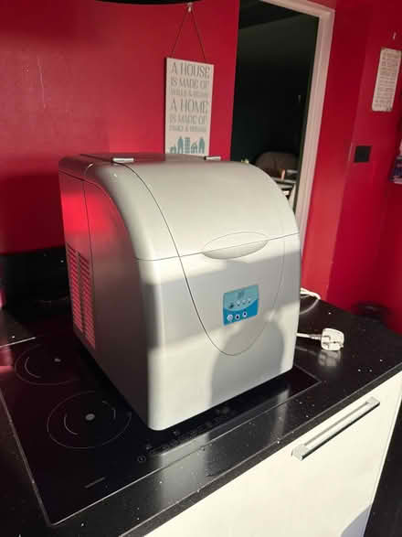 Photo of free Ice machine (Chaulden HP1) #1