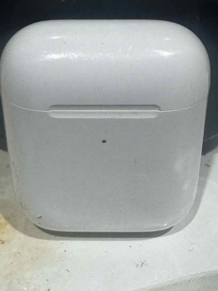 Photo of free AirPods case—no AirPods (Stuyvesant Heights) #1