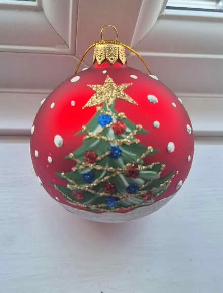 Photo of free Christmas Tree Decorations (Figge's Marsh CR4) #1