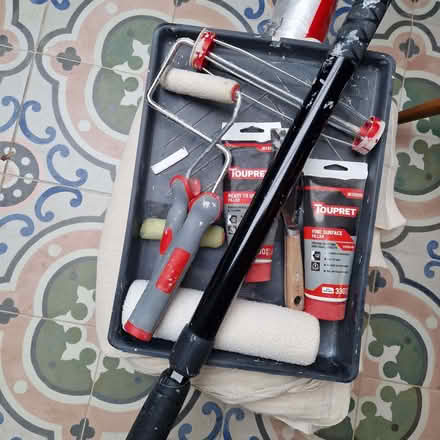 Photo of free painting equipment (Cherry Orchard SY2) #1