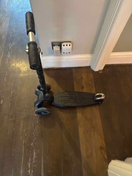 Photo of free Kick scooter (Balham SW12) #1