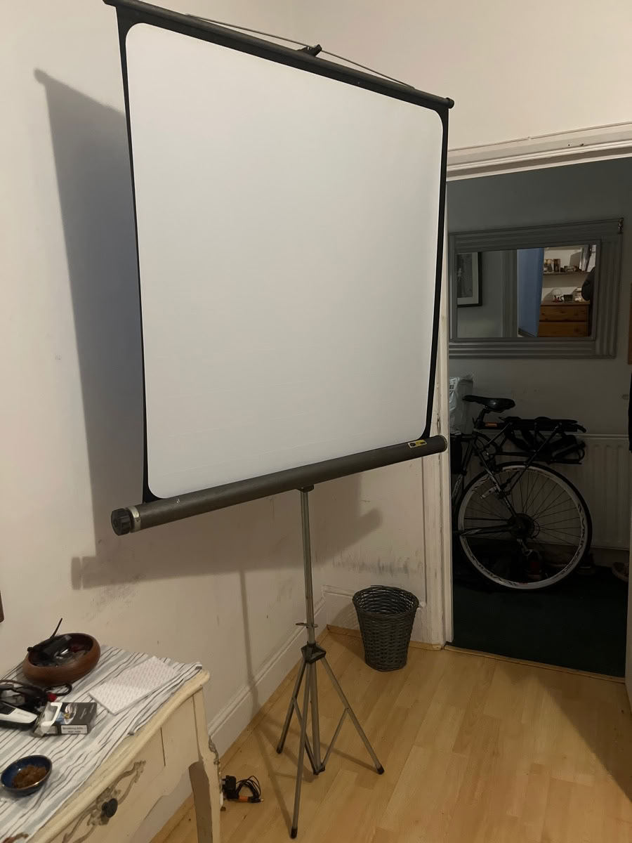 Free: Boot Jolly Deluxe Projection Screen (Catford, SE6) - Bromley Freegle