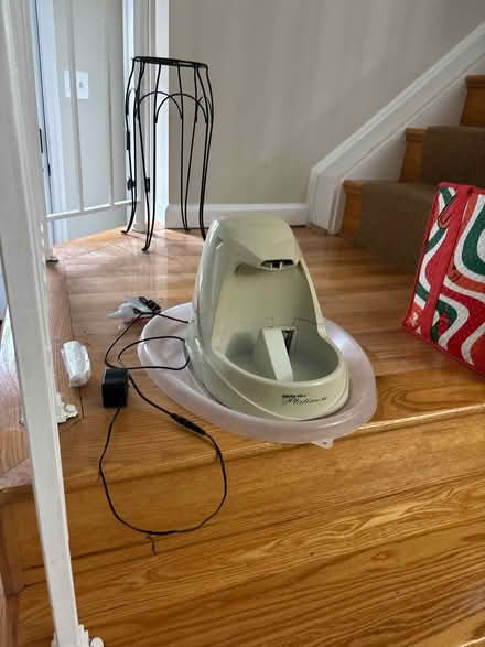 Photo of free Pet water fountain (Germantown, Churchill) #1