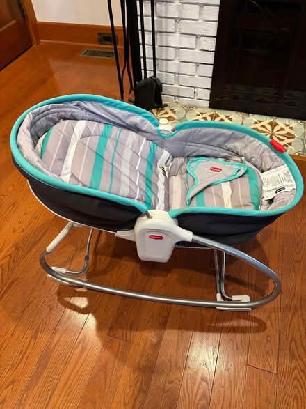 Photo of free Tiny Love 3-in-1 Rocker-Napper (Westwood) #2