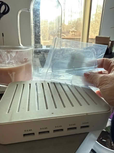 Photo of free USB Charging station (South Hill) #1