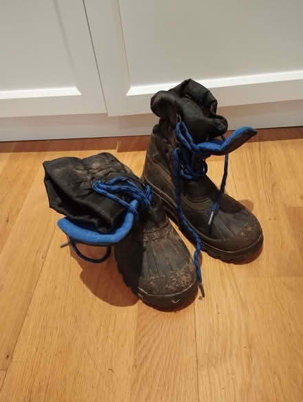 Photo of free Kids winter boots - euro size 31 (Lewisham SE3) #1