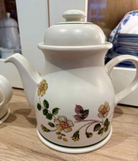 Photo of free Tea pots and milk jug (M33) #3