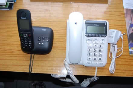 Photo of free Telephone sets (Silverdale LA5) #1