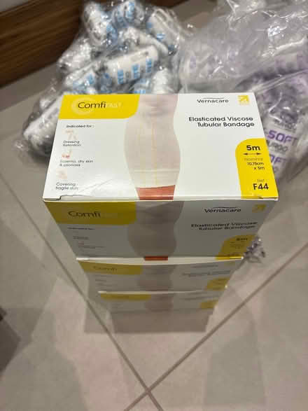 Photo of free Medical Bandages, mixed (CR2) #1