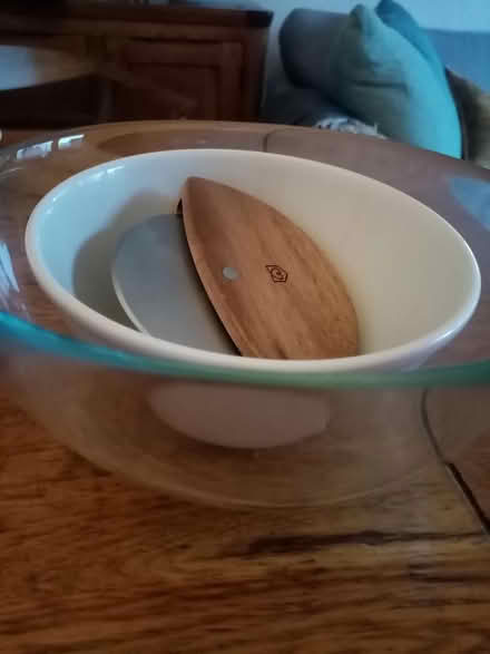 Photo of free Christmas themed cups and more (Victoria SW1) #3