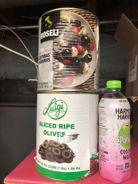 Photo of free Black olives/ sliced and whole (Totowa NJ near Pal Park.) #1