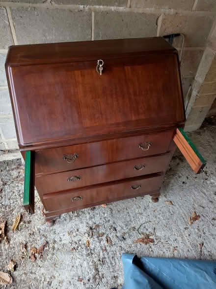 Photo of free Writing desk (Sutton Courtenay OX14) #3