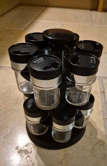Photo of free Spice rack - rotating (Wrestlingworth) #1