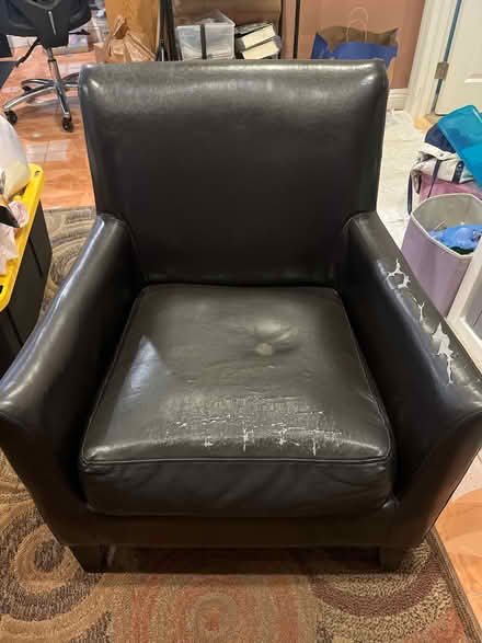 Photo of free Leather chair (Beverlywood) #1