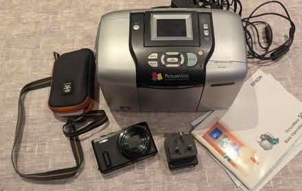 Photo of free Working camera + possibly working photo printer (Sevenoaks TN13) #1
