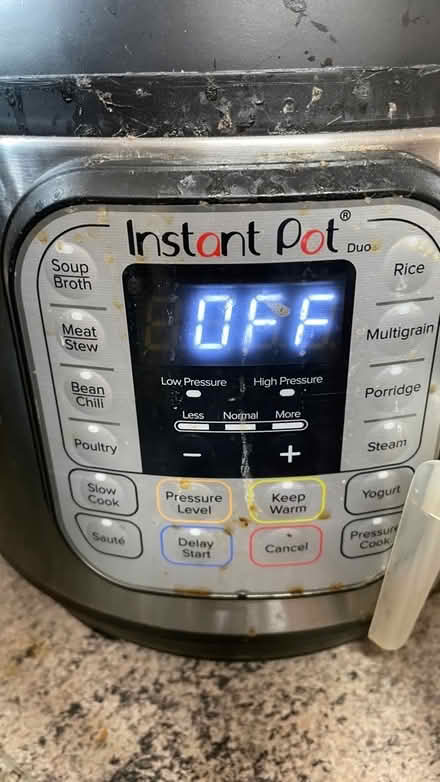 Photo of free 2 instant pot pressure cookers (Underdale SY2) #1