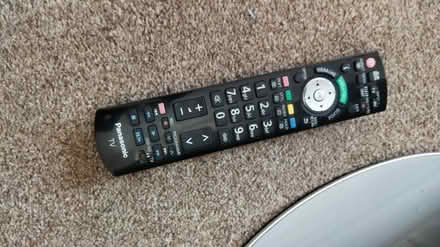 Photo of free Tv Panasonic 43 (BS39) #3