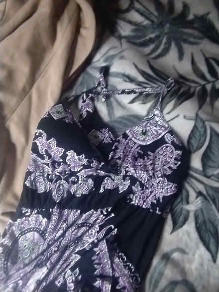 Photo of free Various clothes size medium/small (E3 2fg approx) #2