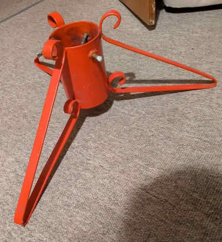 Photo of free Christmas tree stand (Milford DE56) #1