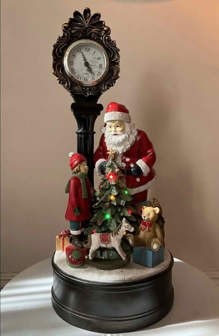 Photo of free Christmas Tabletop Sculpture (Somerset/Bayswater) #1