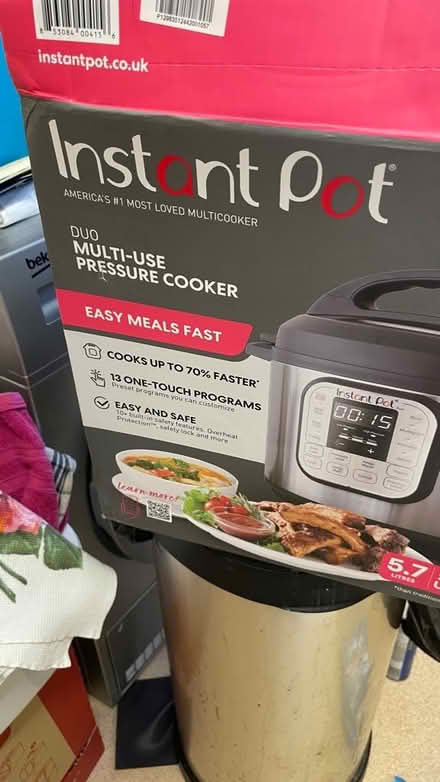 Photo of free 2 instant pot pressure cookers (Underdale SY2) #2