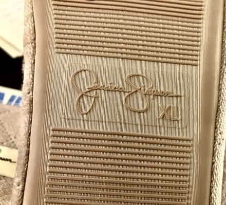 Photo of free 2 Ladies slippers plush / vibrating (Englewood) #3