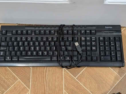 Photo of free 3 Keyboards & 2 x Mouse (Holland Park W11) #4