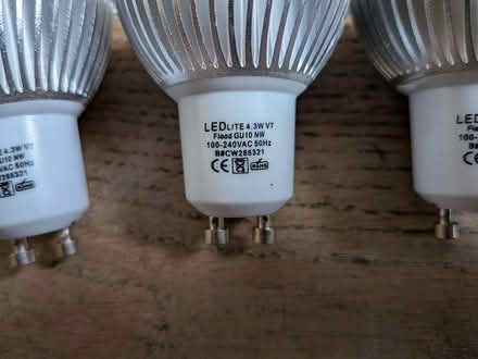 Photo of free 8 x GU10 LED Bulbs (SW19) #4