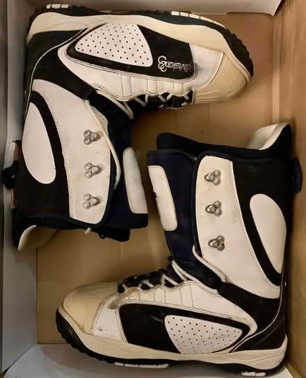 Photo of free Snowboard gear, Bloor West Village (Bloor West Village) #4