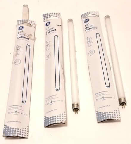Photo of free 12" under-cabinet fluorescent bulbs (Davis/Teele Square area) #1