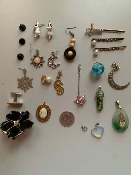 Photo of free Mics. Jewelry (Rogers park) #1