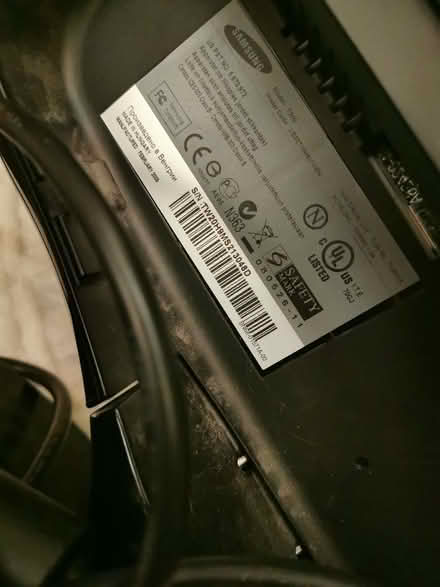 Photo of free Samsung flat screen computer monitor (Bathwick) (North Road) #2