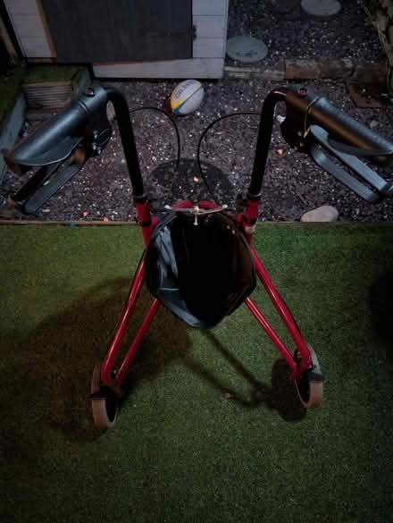 Photo of free Walking Aid (WA10) #3