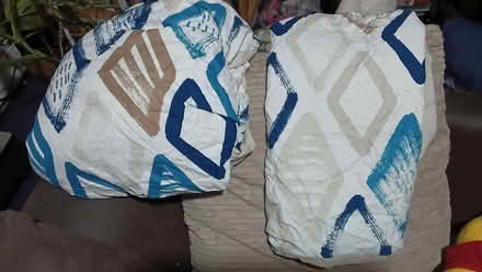 Photo of free king size duvet cover with 2 matching pillow cases (Lewisham SE13) #1