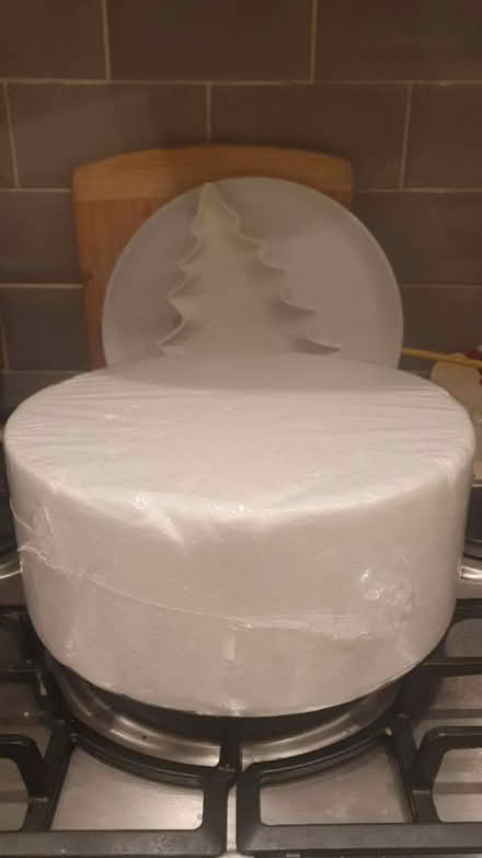 Photo of free Cake dummy 12" (UB5) #1