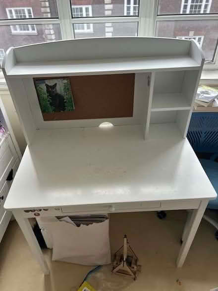 Photo of free Children's desk (Kensington W8) #1
